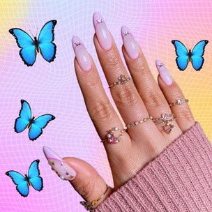 Розовый френч с бабочками — самый модный весенний маникюр в стиле Барби 💗