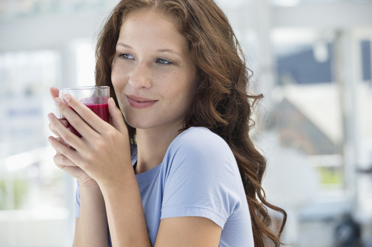 Эксперты рассказали, почему стоит чаще пить вишневый сок