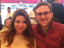 Муж Галины Юдашкиной готовит ее к родам