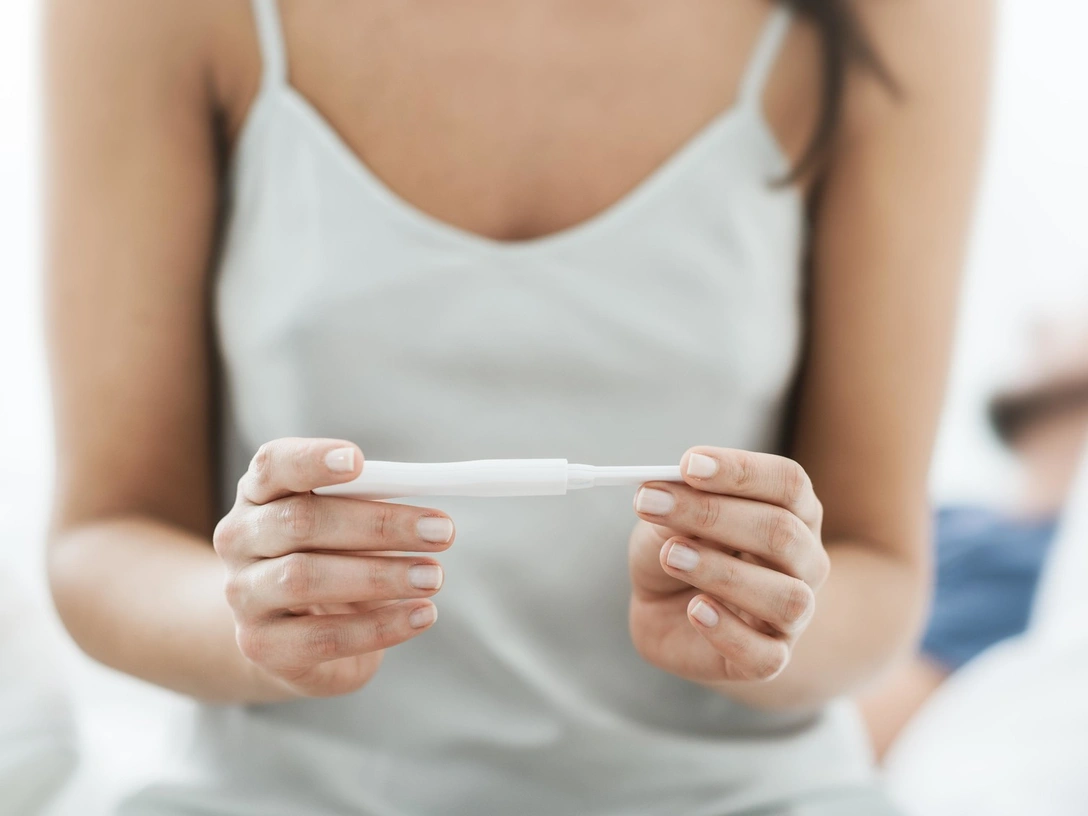 Неочевидные причины бесплодия: взгляд остеопата | marieclaire.ru