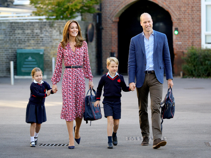 Кейт и Уильям вместе провожают детей в школу