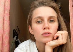 Дарья Мельникова: «Всю последнюю неделю я страдаю и думаю: «Зачем жить? Зачем множить людей для боли?»