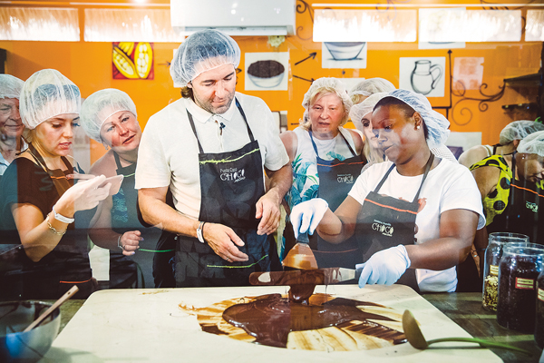 В Доминикане производят лучший в мире какао. Представляете, какой из него получается шоколад!