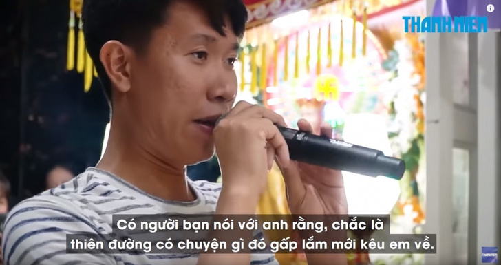 Во Вьетнаме жених погибшей девушки превратил ее похороны в их свадьбу