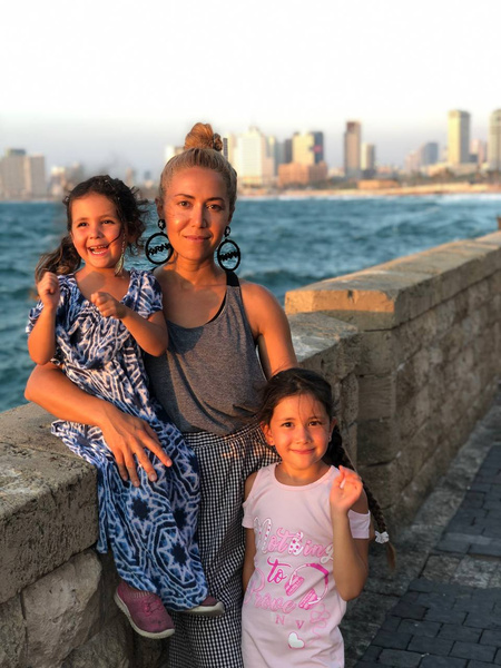 Карина Кокс: «Воспитывая дочерей, всегда ставлю себя на их место»