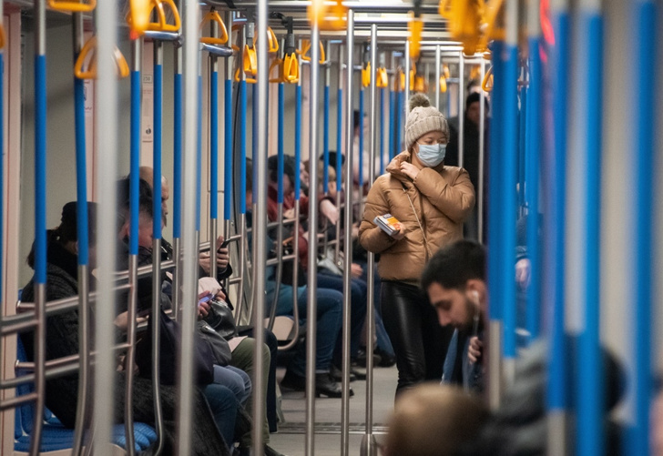В московском метро будут продавать медицинские маски