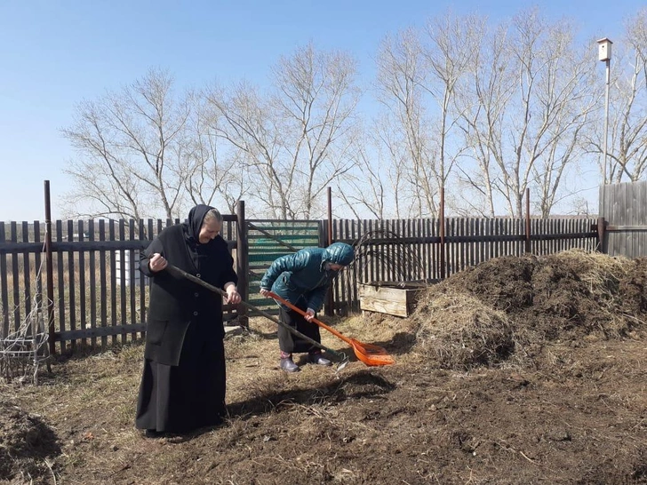 «Вручили метлу и сказали подметать»: как один день в монастыре изменил жизнь екатеринбурженки