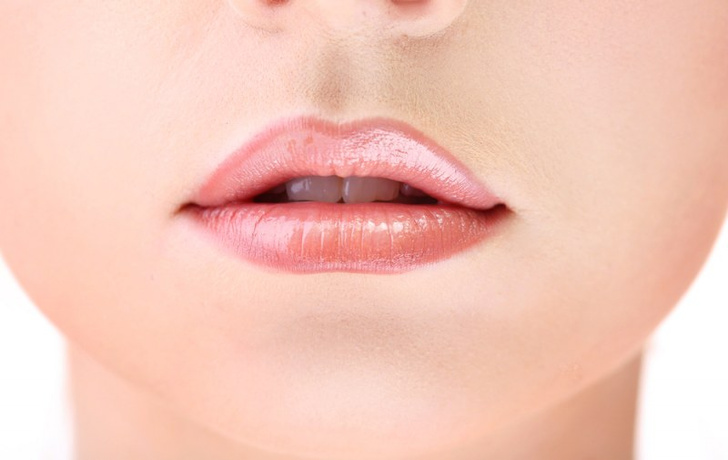 Как увеличить тонкие губы макияжем