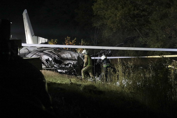 Спасся чудом: двое курсантов выпрыгнули из упавшего под Харьковом самолета, но выжил только один