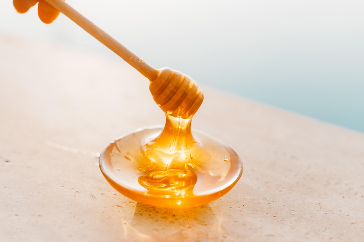 Диетолог Фус рассказала, как нельзя есть мед