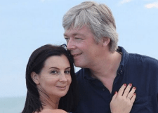 Екатерина Стриженова дарит мужу поездку во Францию