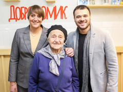 «Добродомик»: Эмин Агаларов открыл кафе, в котором пожилые люди могут поесть бесплатно