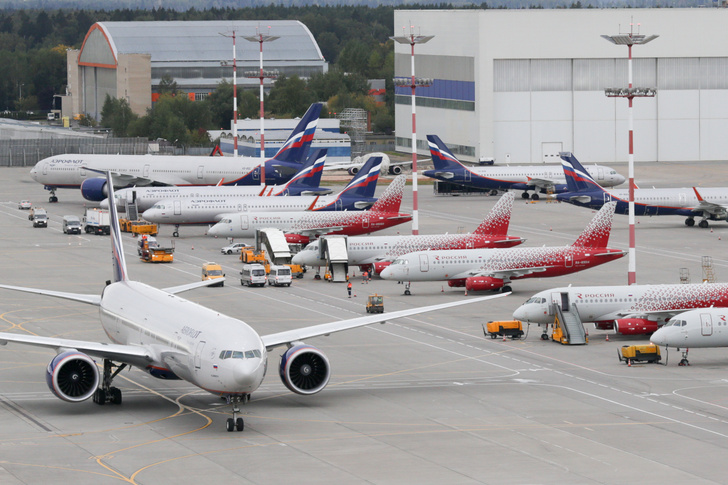 Россия ограничила полеты 36 авиакомпаний — рассказываем, каких
