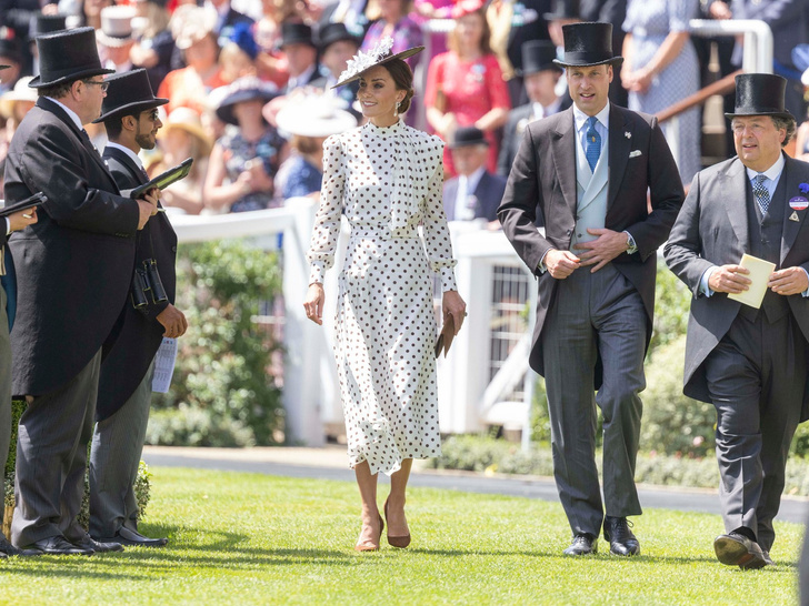 Принцессы одобряют: модный прием, который королева Летиция украла у Кейт Миддлтон — и это выглядит очень изящно