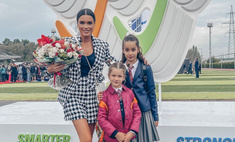 Радовавшаяся соцвыплате в 10 тысяч рублей Бородина пришла на школьную линейку в костюме Balmain