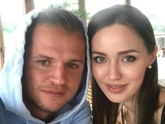 «Счастлива жена — счастлив муж»: Анастасия Тарасова раскрыла секрет идеального брака