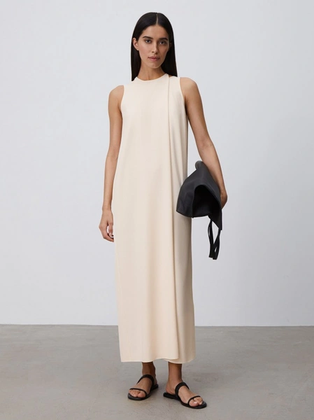 Платье 12 StoreezЦена: 14 980 руб.Где купить: 12storeez.com