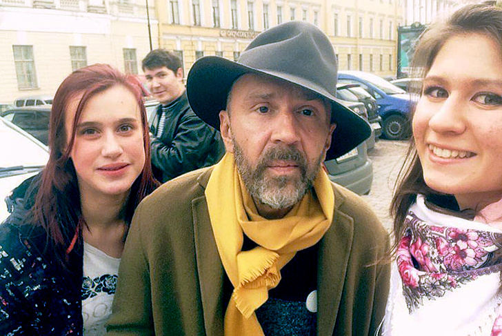 Сергей Шнуров прочитал лекцию в СПбГУ: фото, подробности