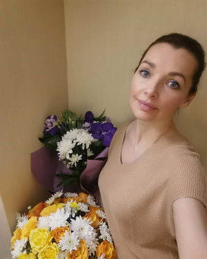 Фото №1 - Идеально: 5 простых и быстрых рецептов пасхальных куличей от звезд