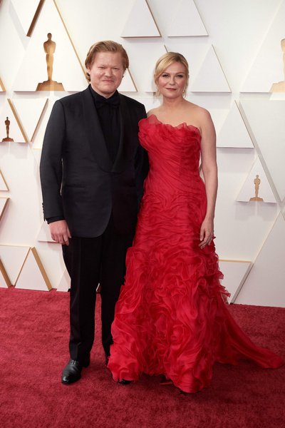 «Оскар-2022»: самые красивые и влюбленные звездные пары