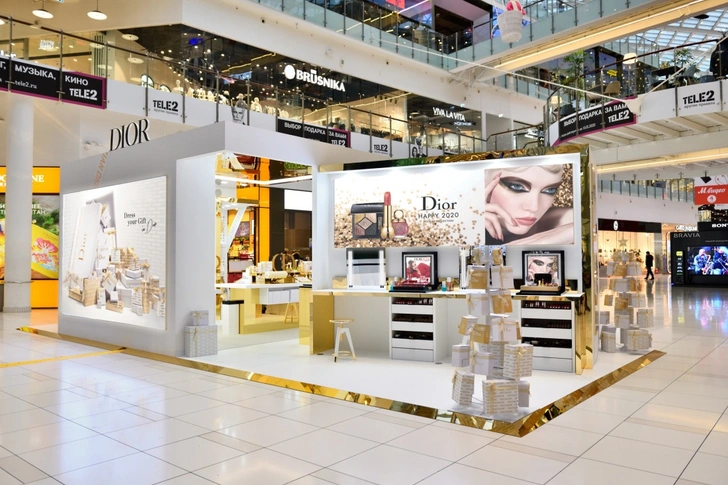 Dior открыл собственное «ателье подарков» в Москве | woman.ru