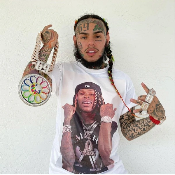 Текаши 6ix9ine выступит в Москве 31 июля | Источник: @6ix9ine0fficial