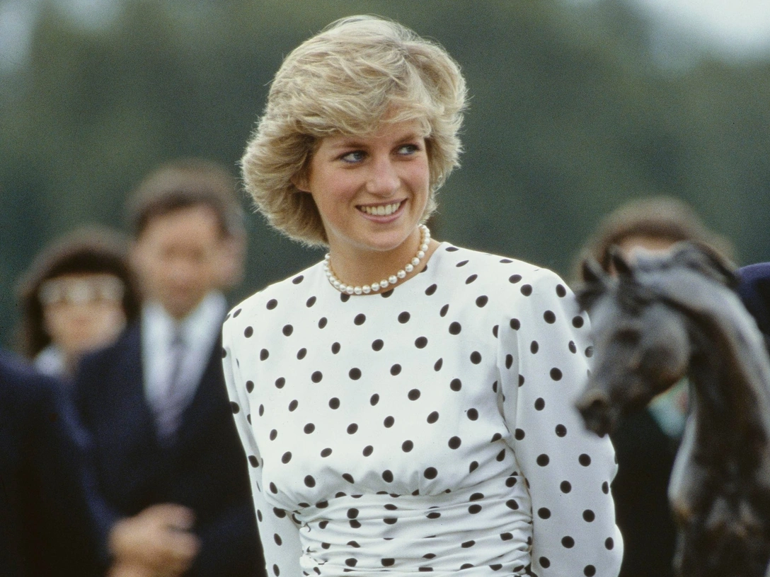 Принцесса Диана на игре в поло, июнь 1987 года | marieclaire.ru