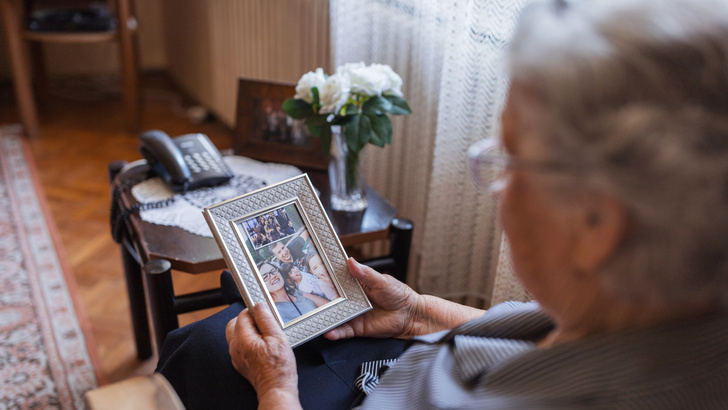 Деменция: как ухаживать за пожилыми родителями и выжить самому