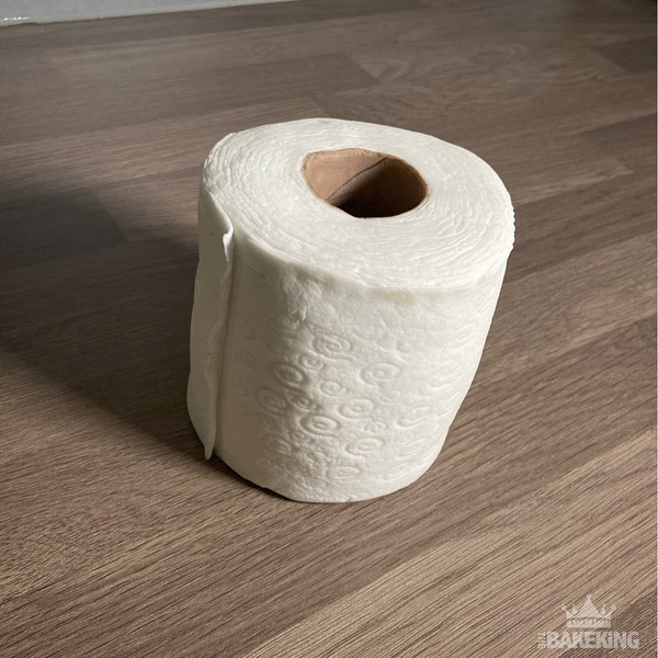 Туалетная бумага и части тела из крема и мастики: как топовый британский кондитер создает торты-иллюзии