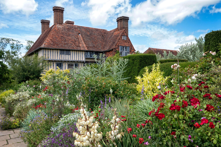 Безупречный газон и морозостойкие розы: создаем на своем участке сад в английском стиле