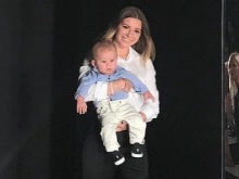 Галина Юдашкина показала лицо сына парижской публике