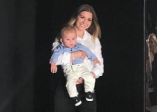 Галина Юдашкина показала лицо сына парижской публике
