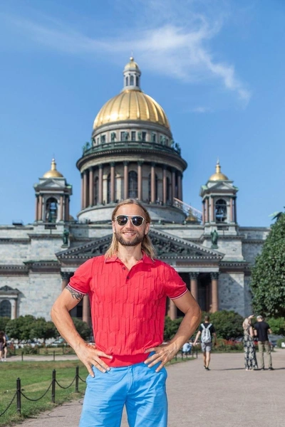 «Кормил салатами из свеклы и запрещал перечить гуру»: как проходили марафоны сыроеда Лютого