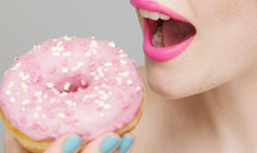 Диета для сладкоежек: чем заменить сахар