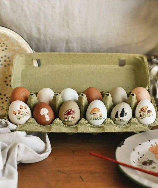Как покрасить яйца на Пасху: 6 идей без луковой шелухи и покупных наклеек