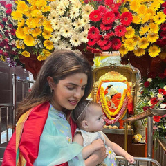 Приянка Чопра посетила Индию с маленькой дочкой: такую милоту вы не увидите даже в индийских мелодрамах