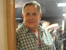Юрий Стоянов создал атмосферу средневековья в «двушке»