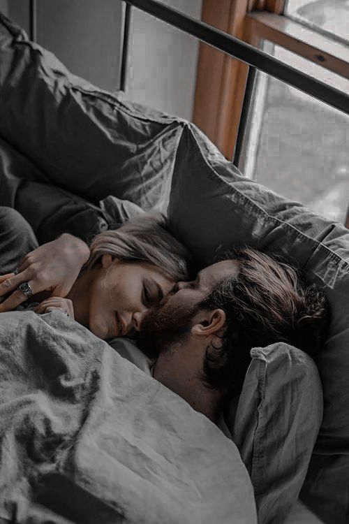 Вынужденное затишье: как проблемы со сном влияют на секс