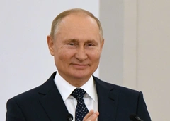 Владимир Путин ушел на самоизоляцию