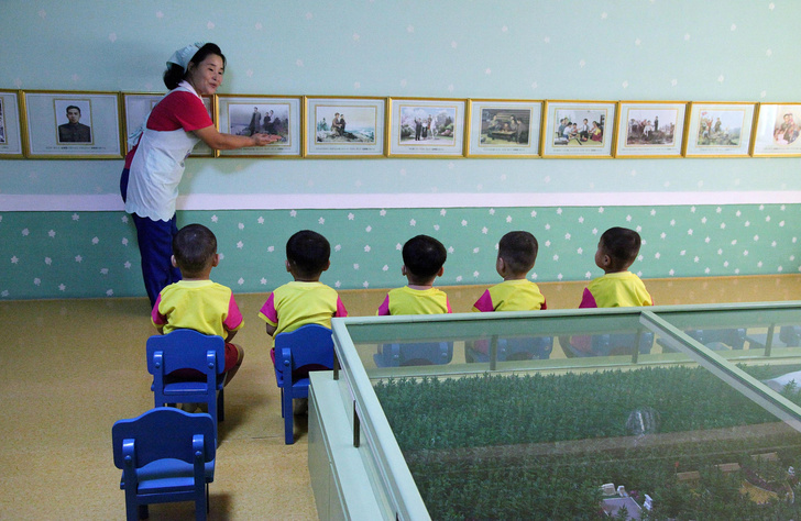 как воспитывают детей мамы Северной Кореи