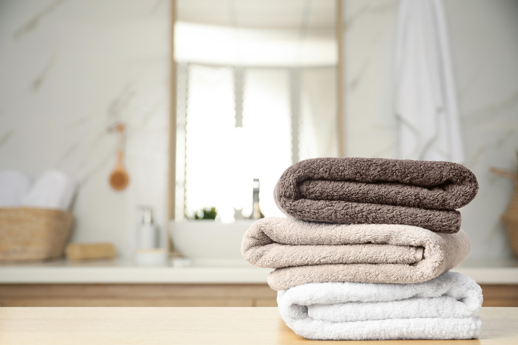 Чтобы не навредить: 10 вещей, которые срочно надо убрать из ванной — и вот почему