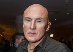 Игорь Матвиенко расторг контракт с одной из своих групп