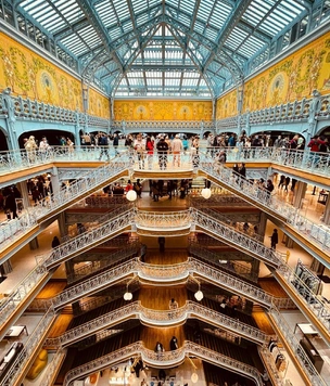 В Париже открылся легендарный универмаг La Samaritaine