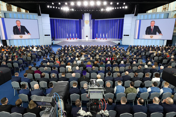 Президент объявил минуту молчания в память о погибших за Россию