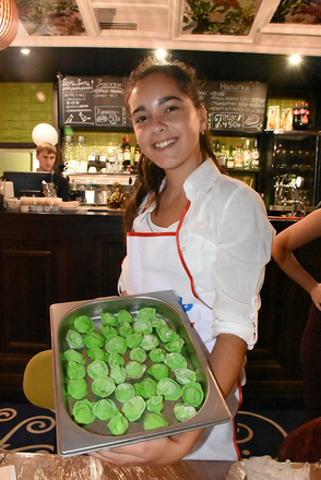 Лепим пельмени на английском