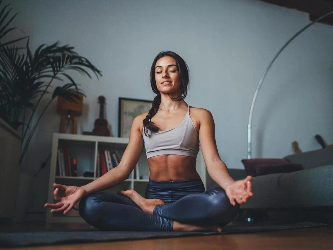 Йога для женского здоровья: какие асаны помогут забеременеть | marieclaire.ru