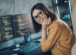Магнит для денег: как начать карьеру в «айти» — 5 специальностей, которые вы освоите всего за пару месяцев