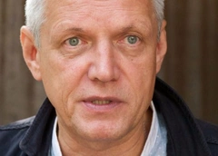 Ведущий «Жди меня» Александр Галибин покидает программу