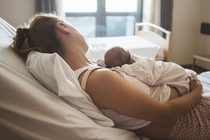Что происходит с мамой в первые 24 часа после родов