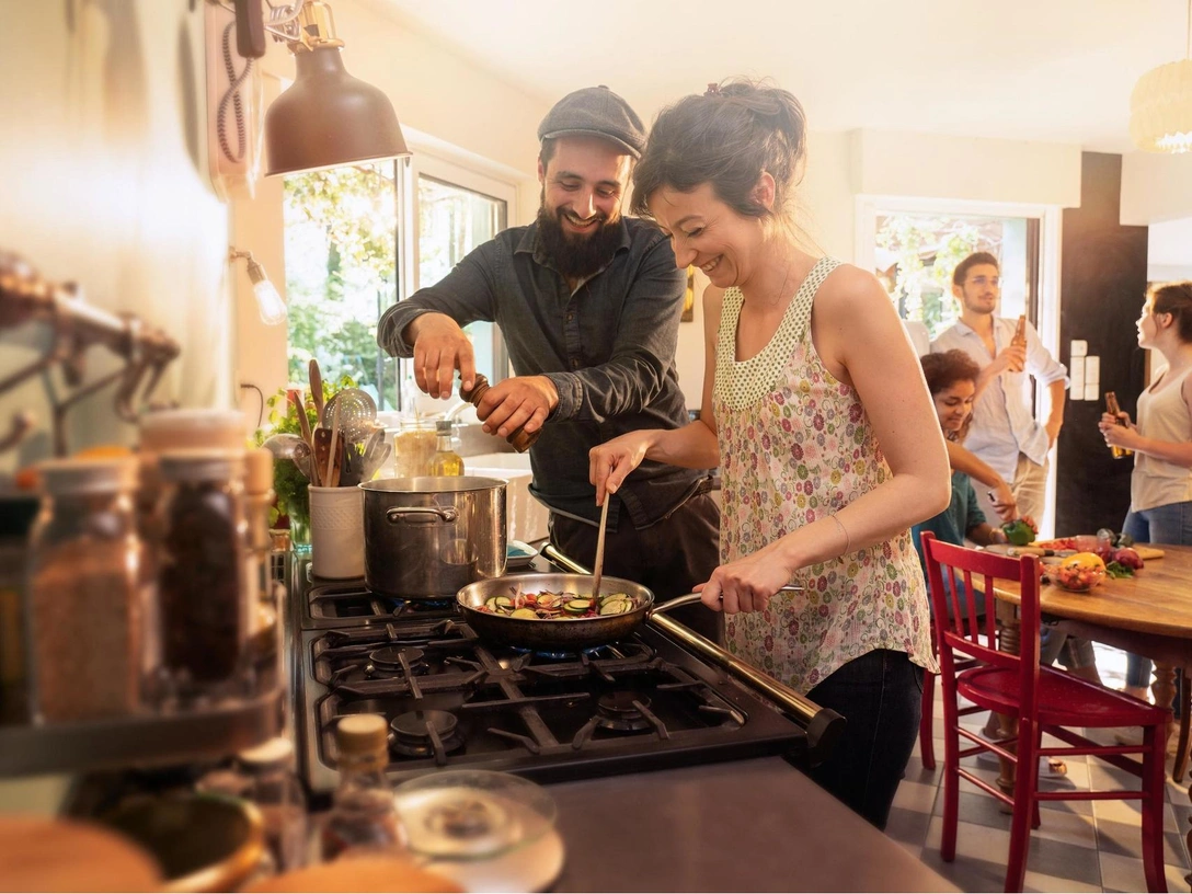 Вы не поверите: 7 странных бытовых привычек европейцев, которые нам сложно понять | marieclaire.ru